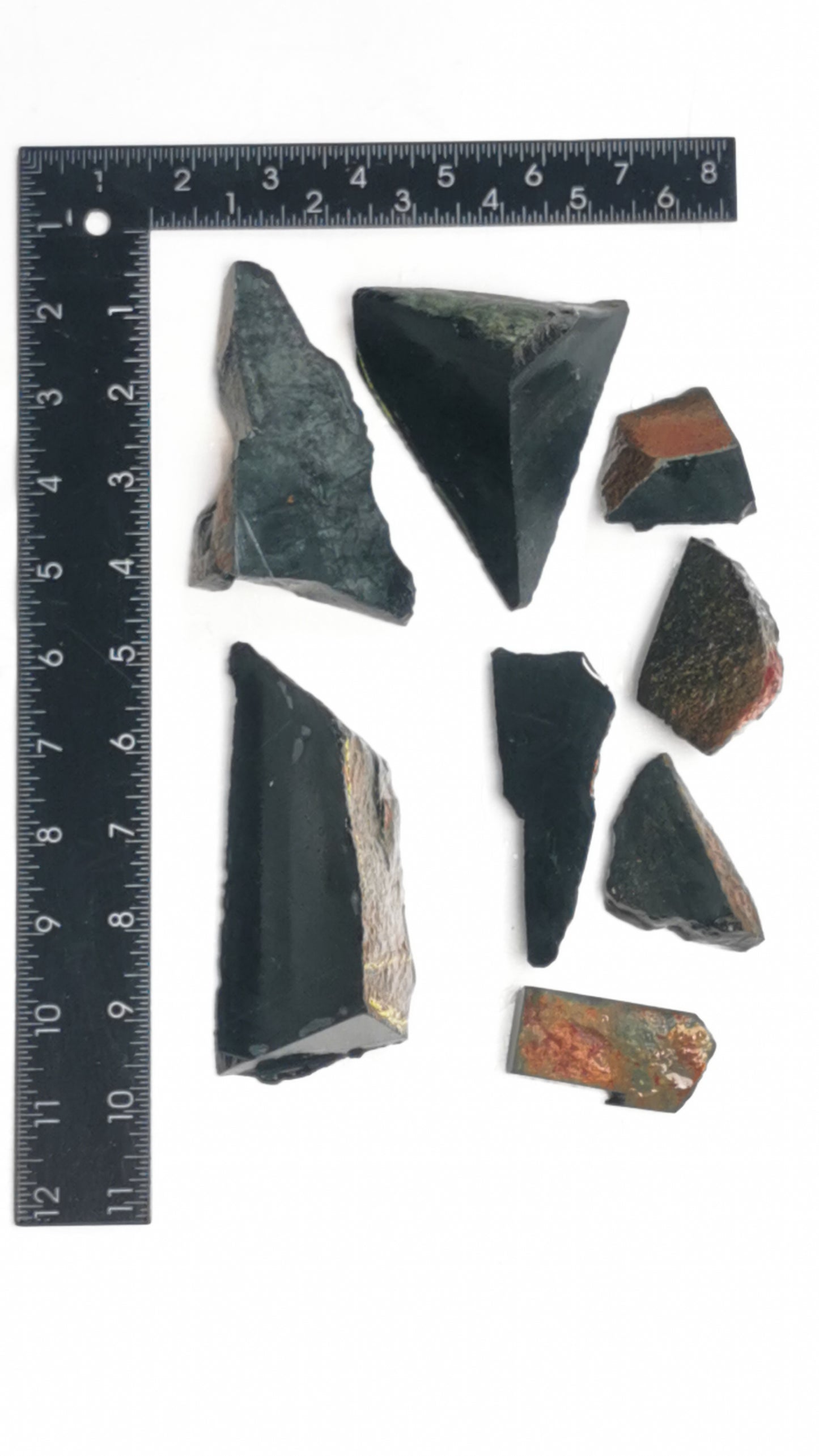 1002g - Black Amphibolite