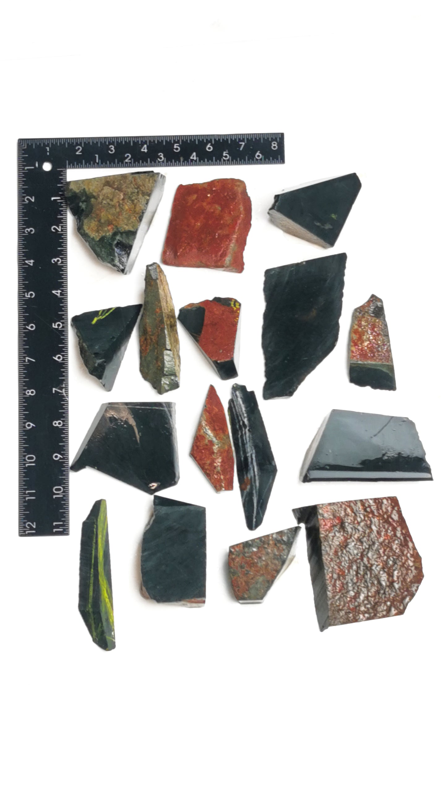 2142g - Black Amphibolite