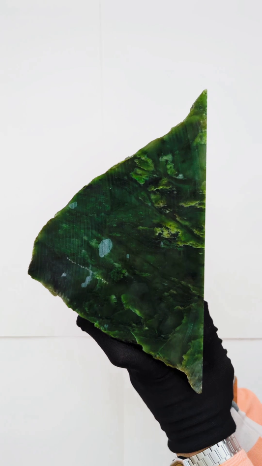 8.7kg - A grade - Nephrite Rough