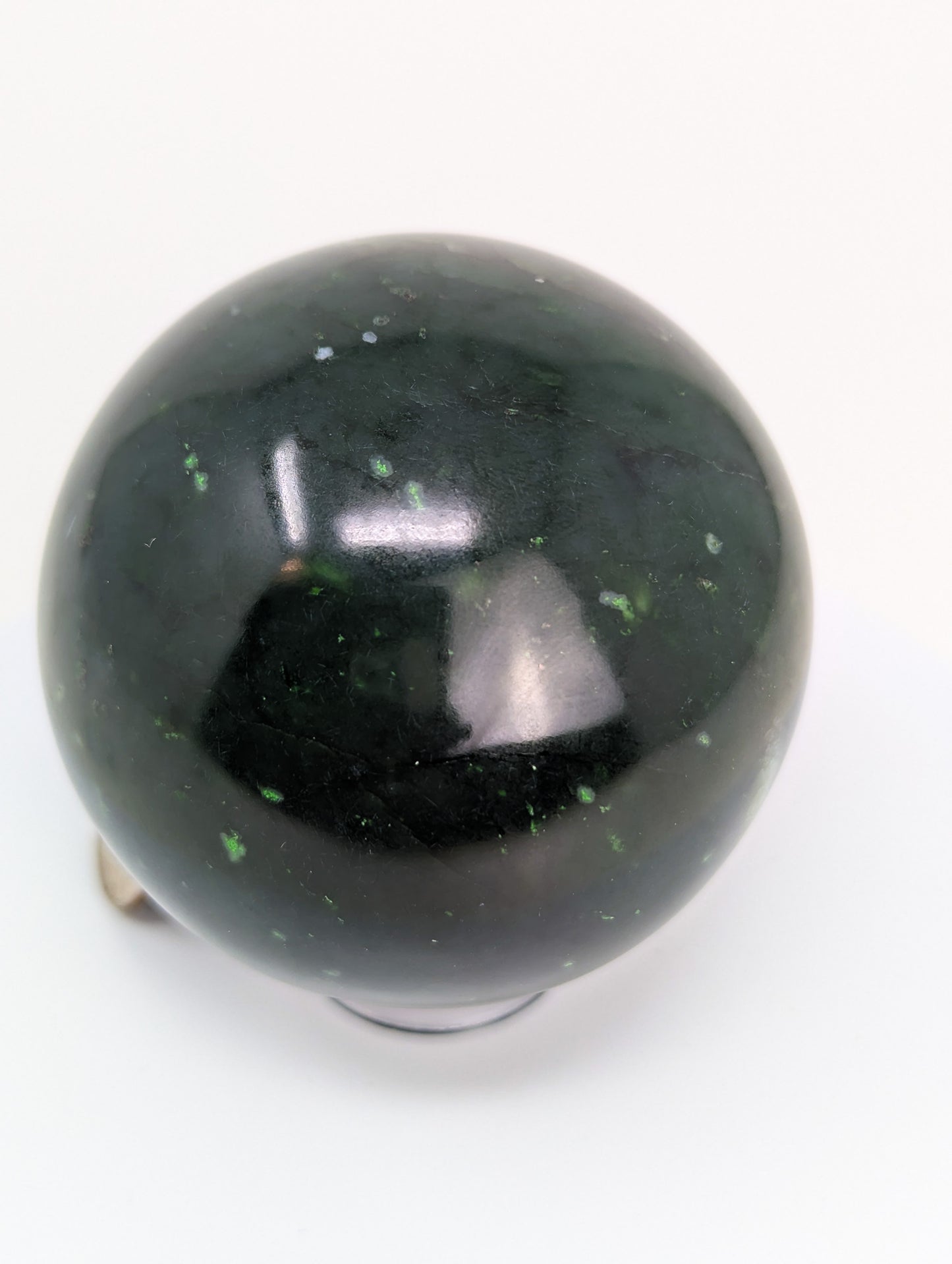 British Columbia Nephrite - Sphere - Grade B+ - 1pc - 704g
