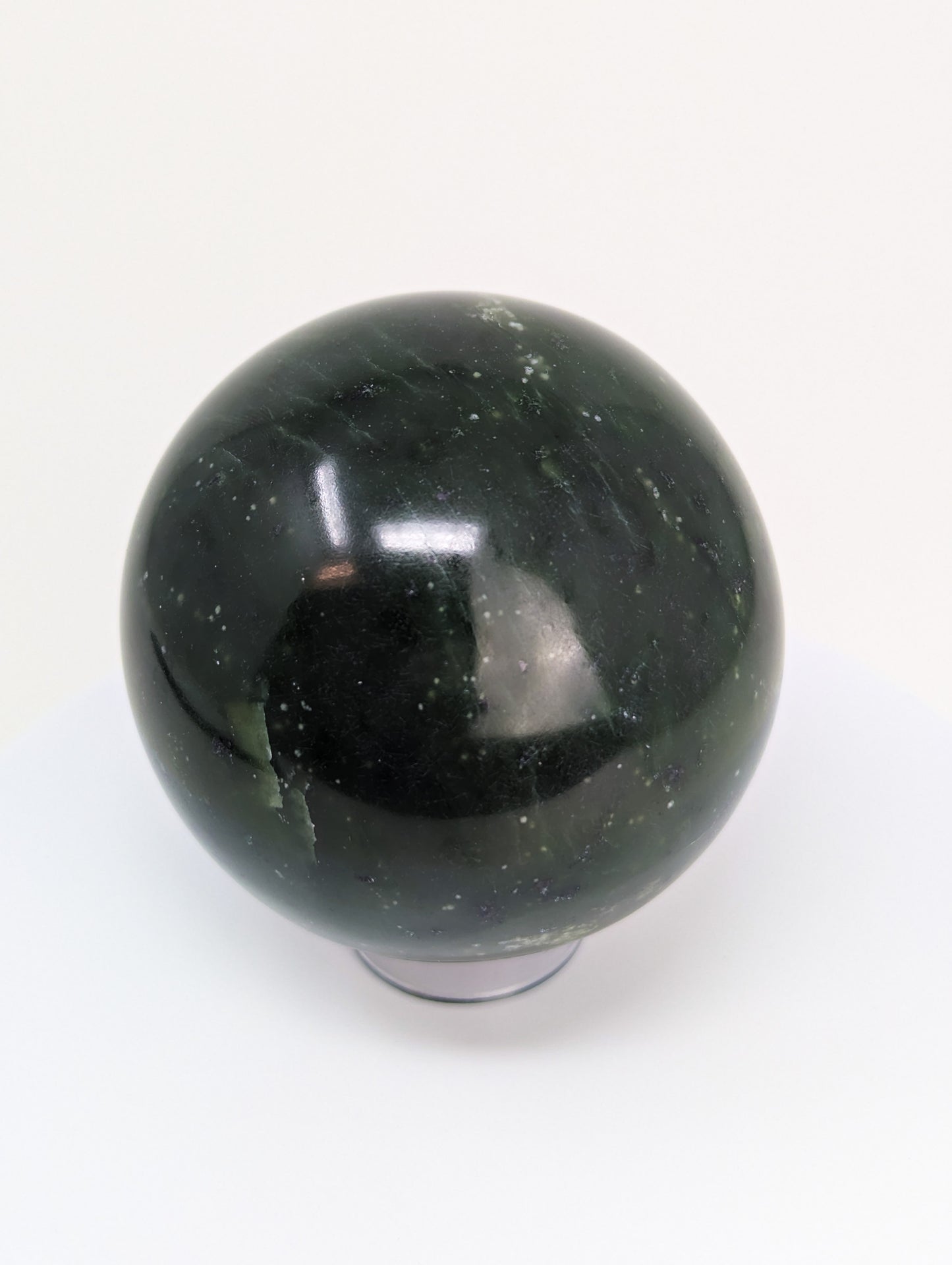 British Columbia Nephrite - Sphere - Grade B+ - 1pc - 757g