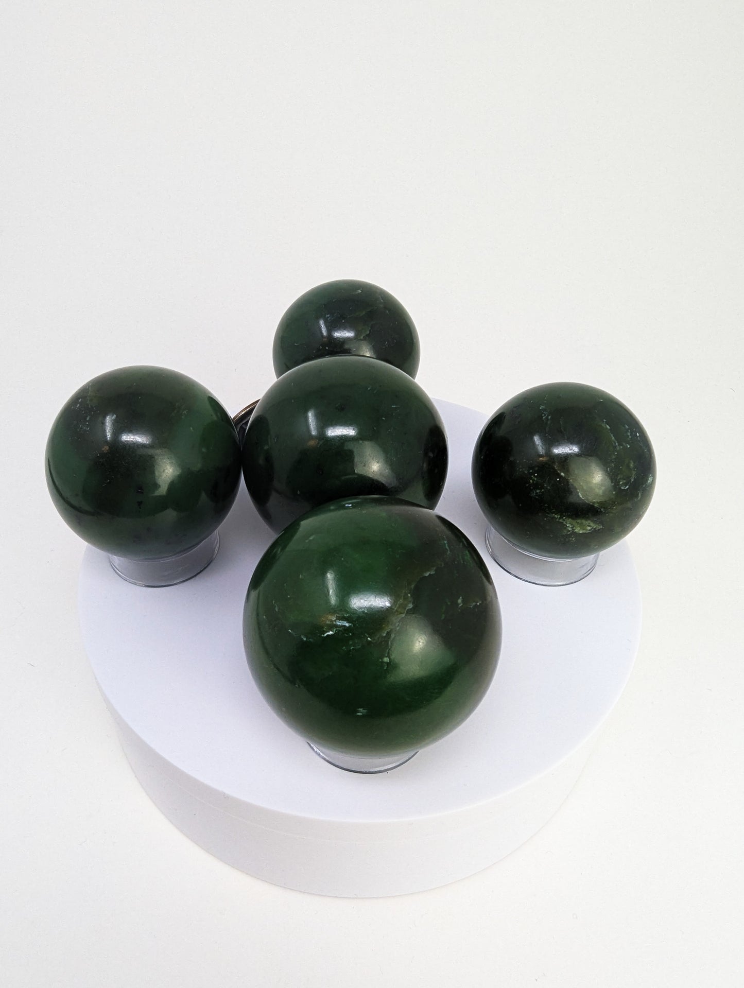 British Columbia Nephrite - Sphere - Grade A - 5pc - 1038g