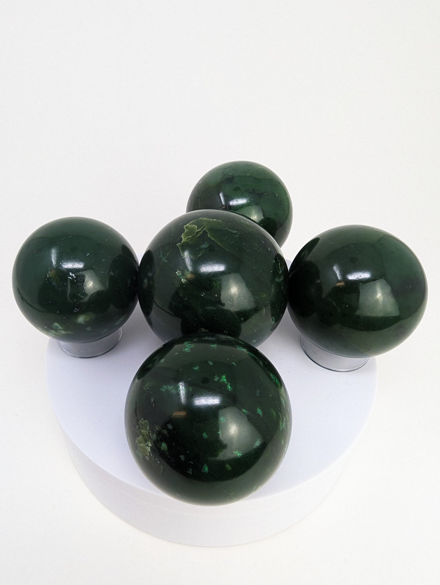 British Columbia Nephrite - Sphere - Grade A - 5pc - 1560g
