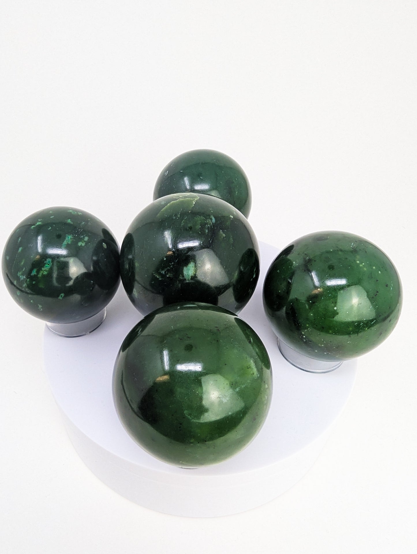 British Columbia Nephrite - Sphere - Grade A - 5pc - 1560g