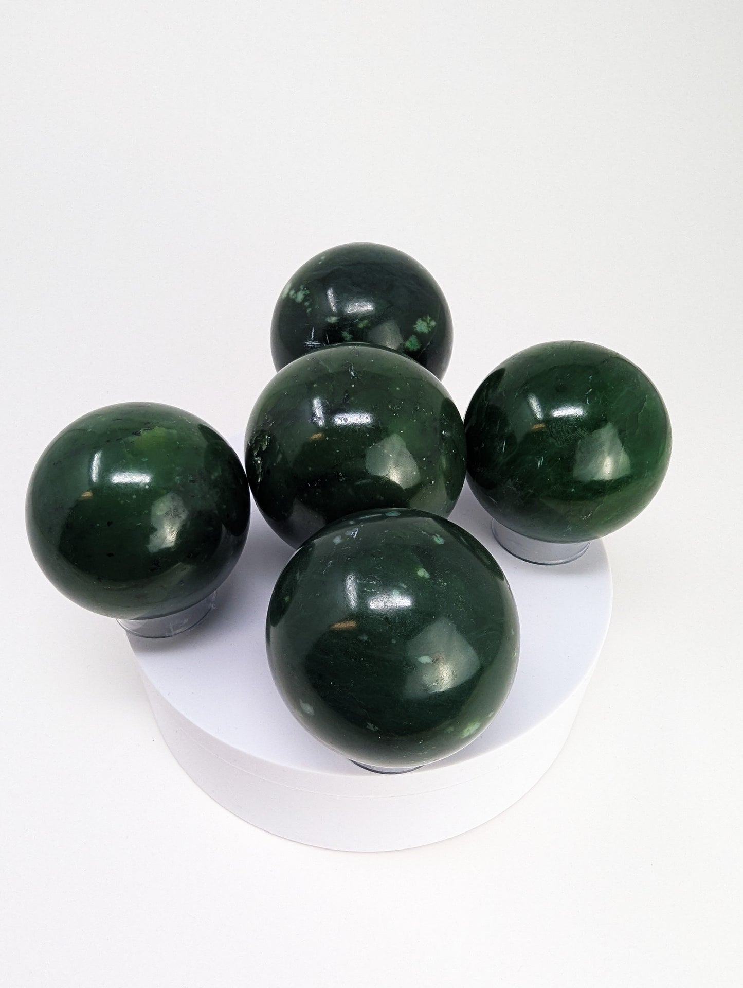 British Columbia Nephrite - Sphere - A Grade - 5pc - 1945g