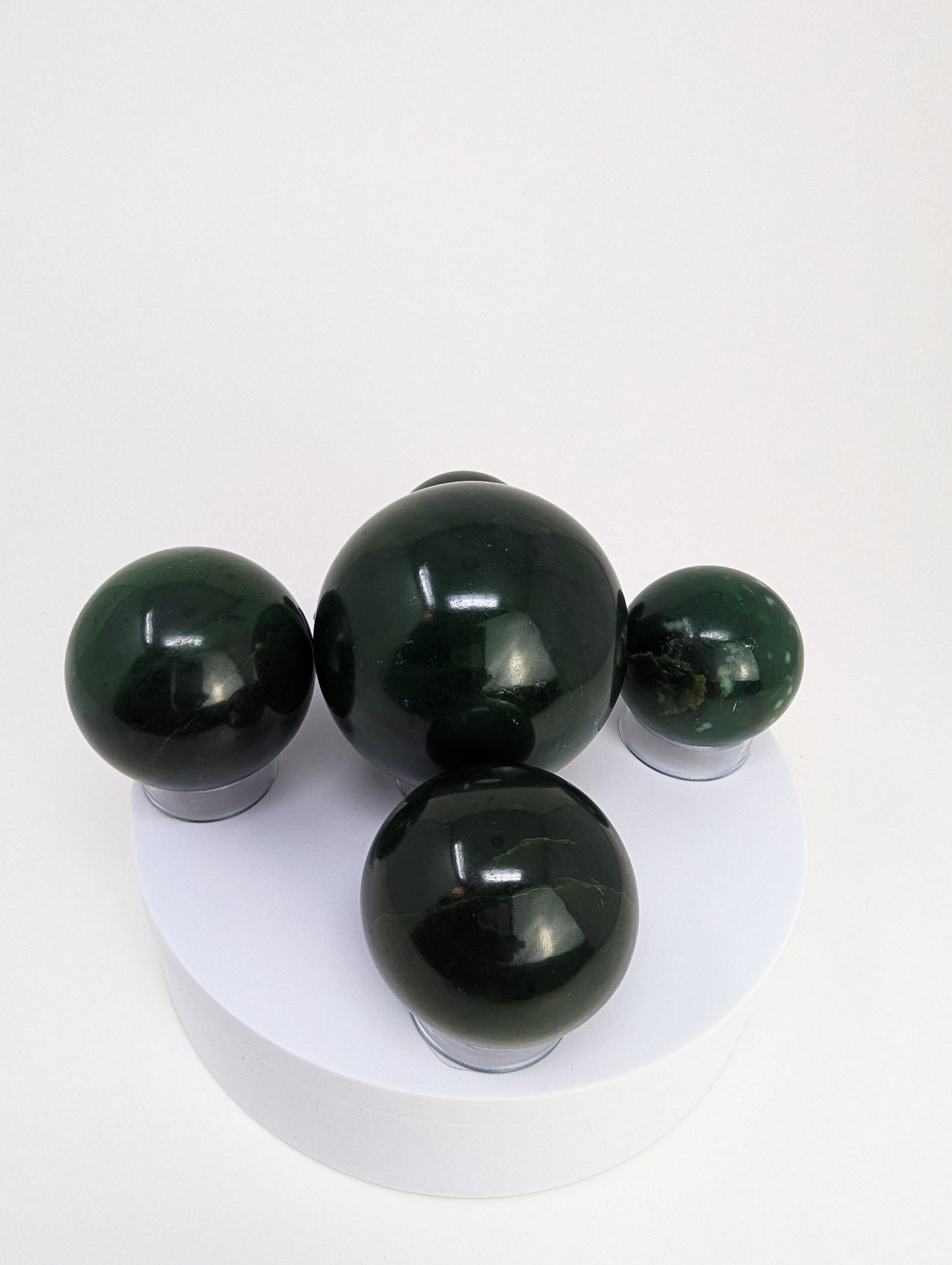 British Columbia Nephrite - Sphere - B+ Grade - 5pc - 1135.1g