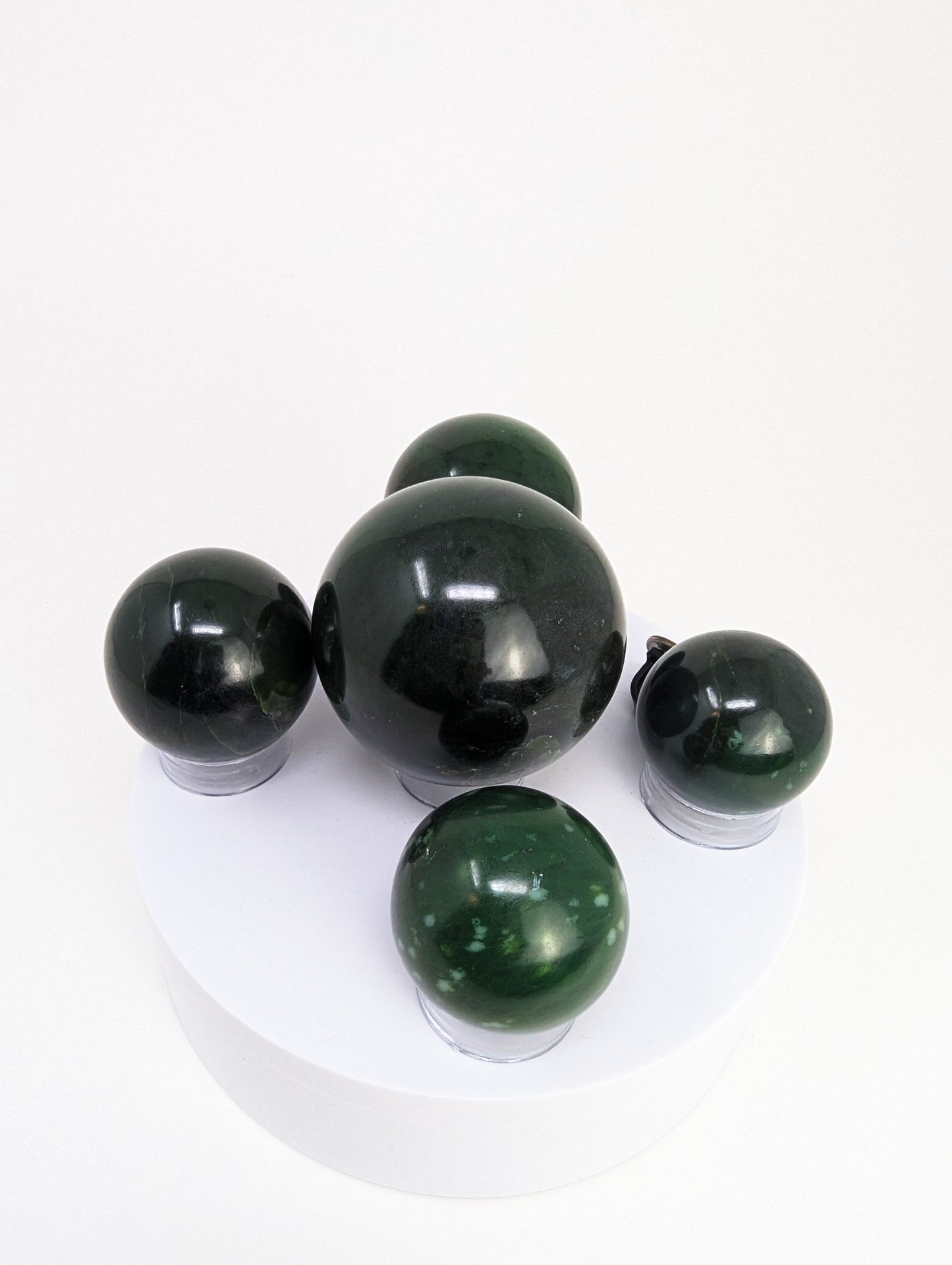 British Columbia Nephrite - Sphere - B+ Grade - 5pc - 1135.1g