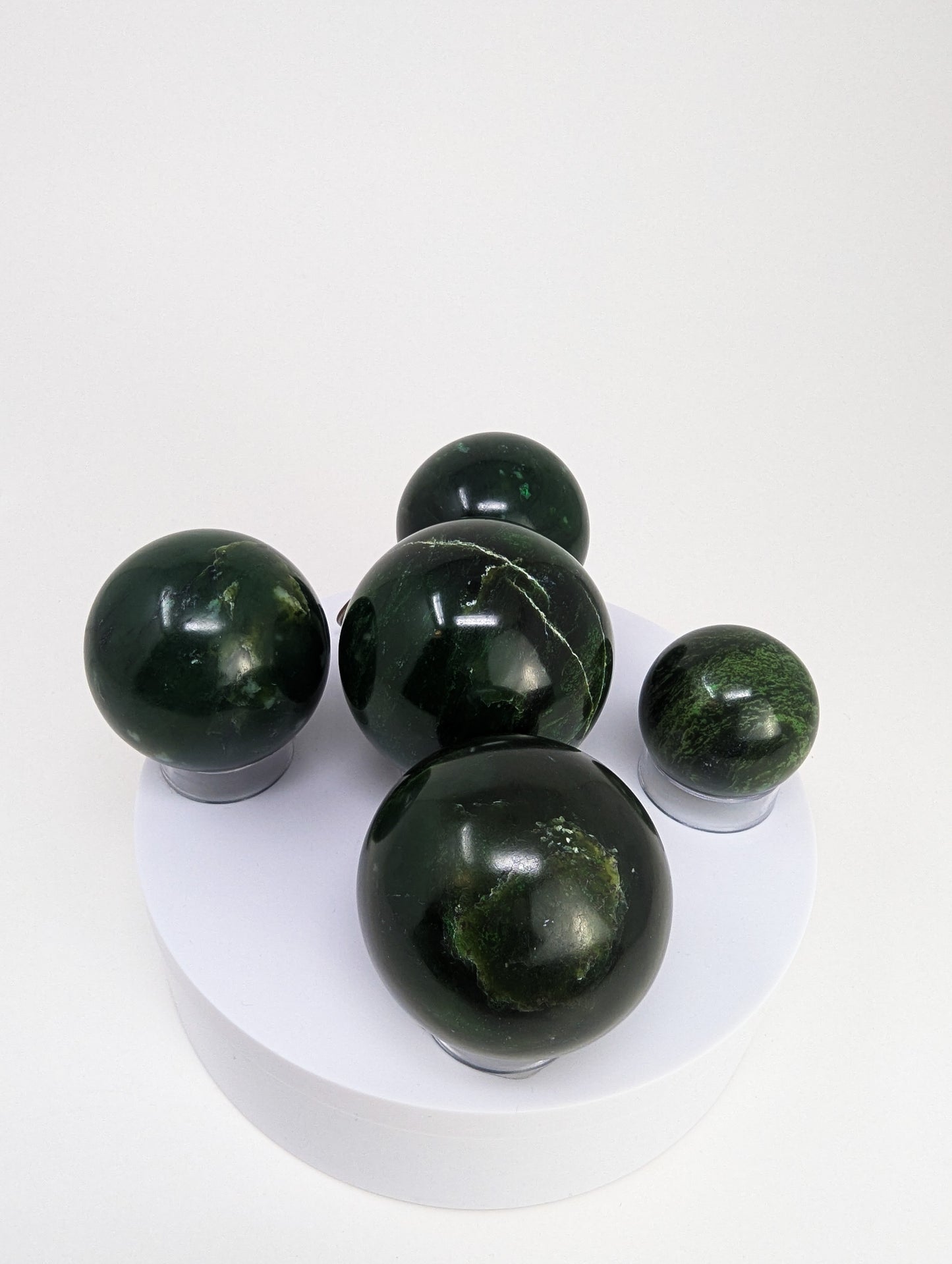 British Columbia Nephrite - Sphere - B+ Grade - 5pc - 1135g