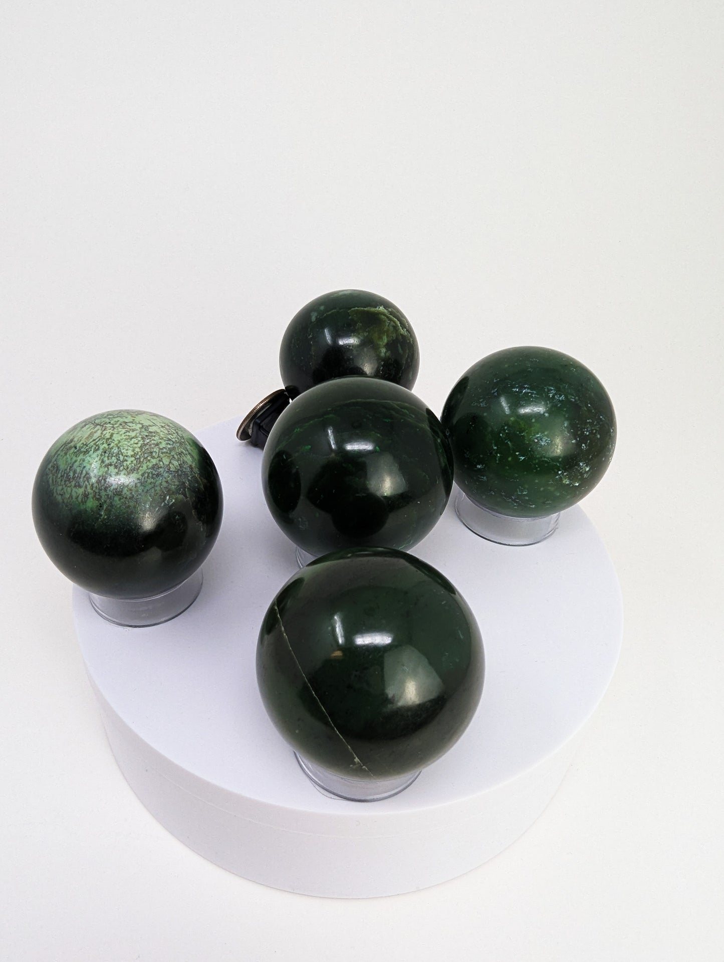 British Columbia Nephrite - Sphere - B+ Grade - 5pc - 933g