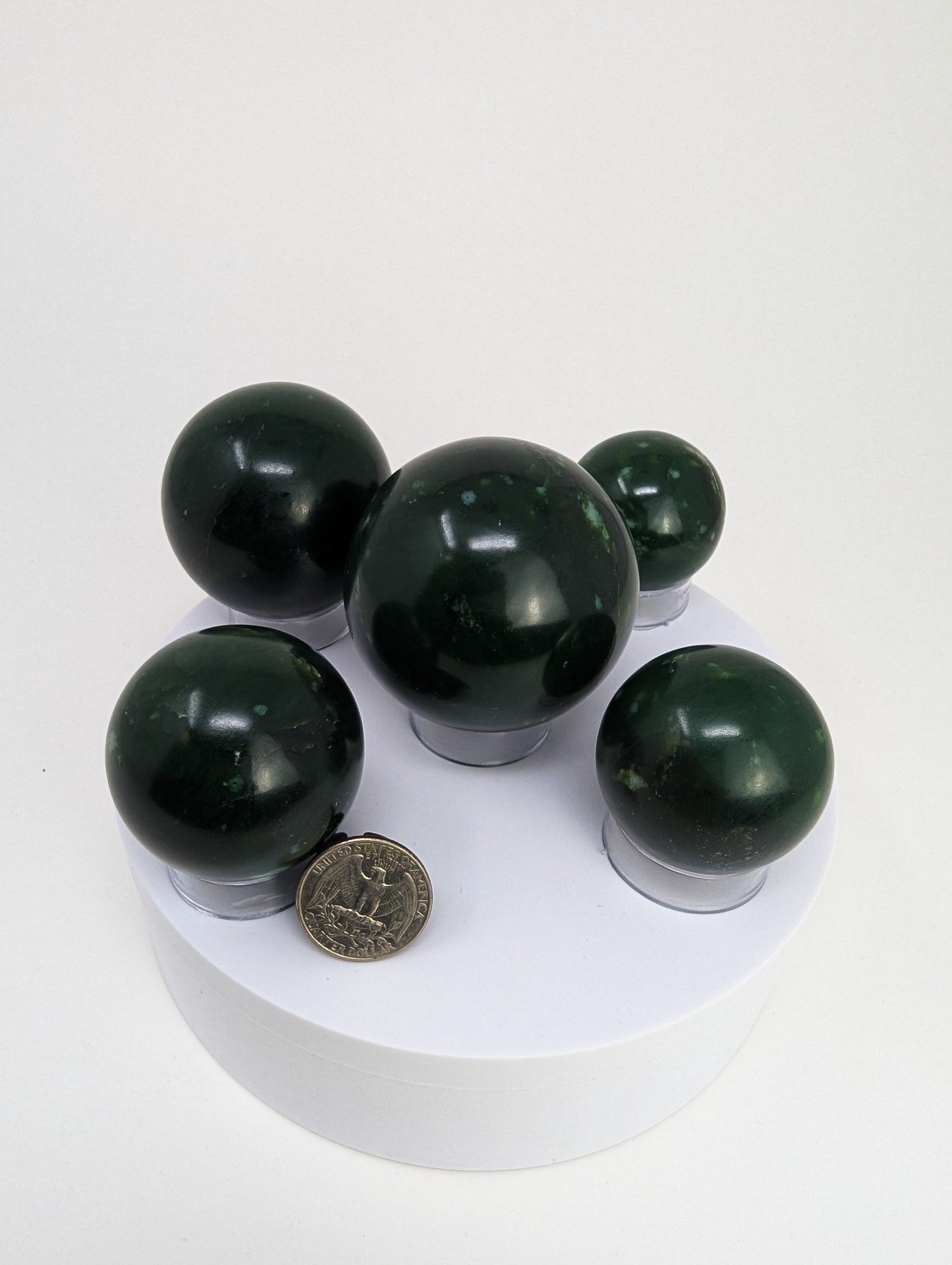 British Columbia Nephrite - Sphere - B+ Grade - 5pc - 956g