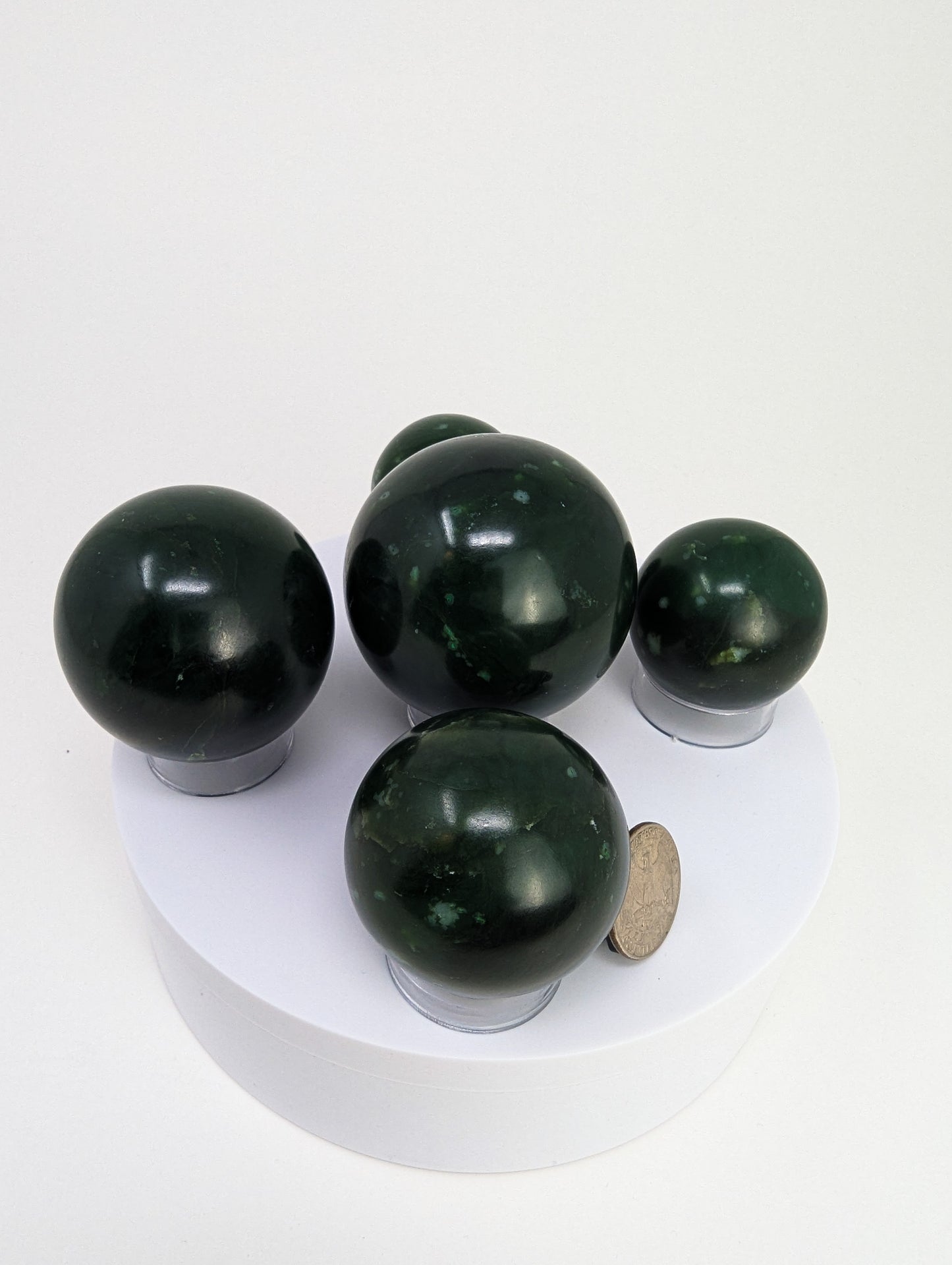 British Columbia Nephrite - Sphere - B+ Grade - 5pc - 956g