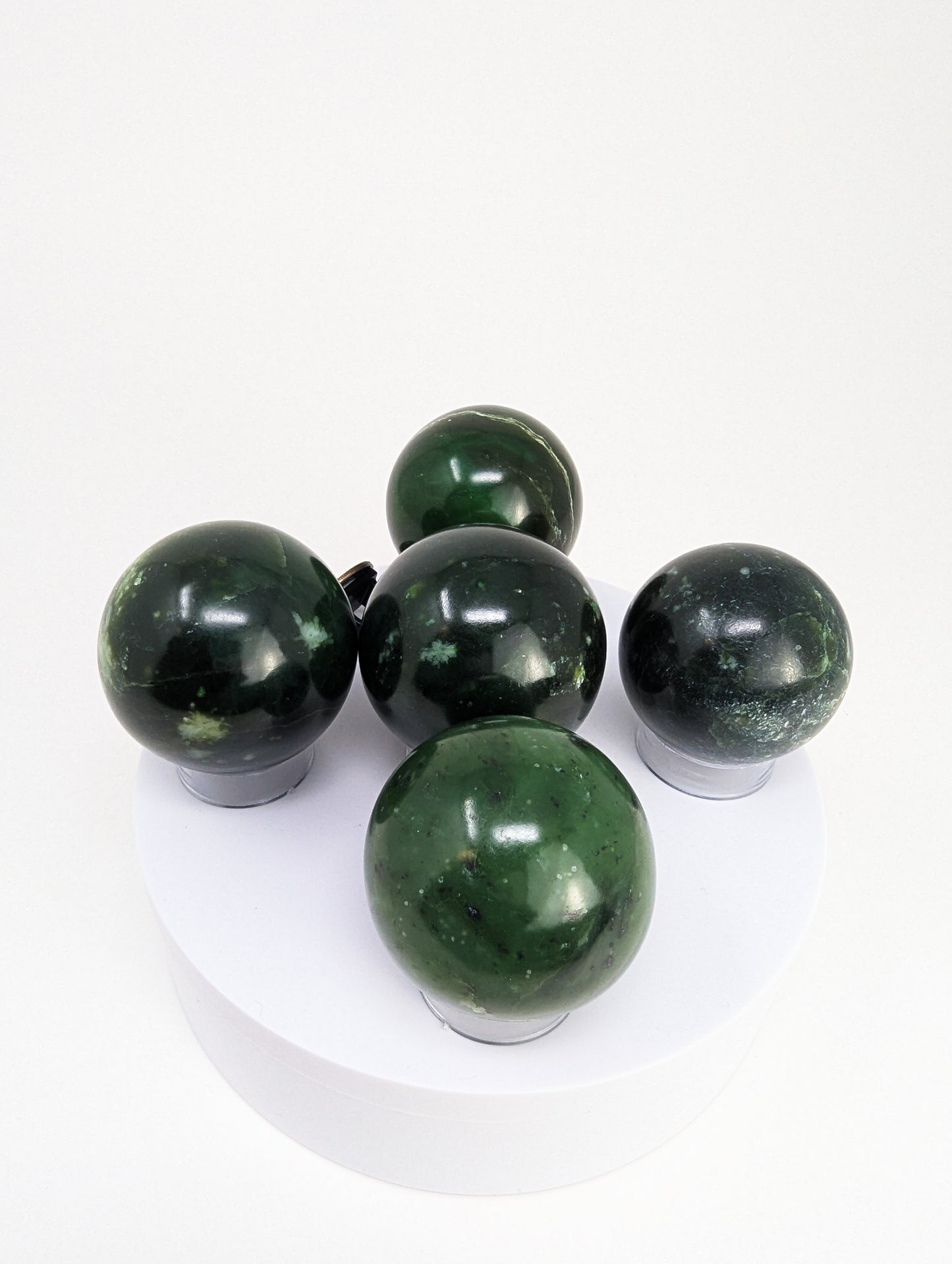 British Columbia Nephrite - Sphere - Grade B - 5pc - 1106g