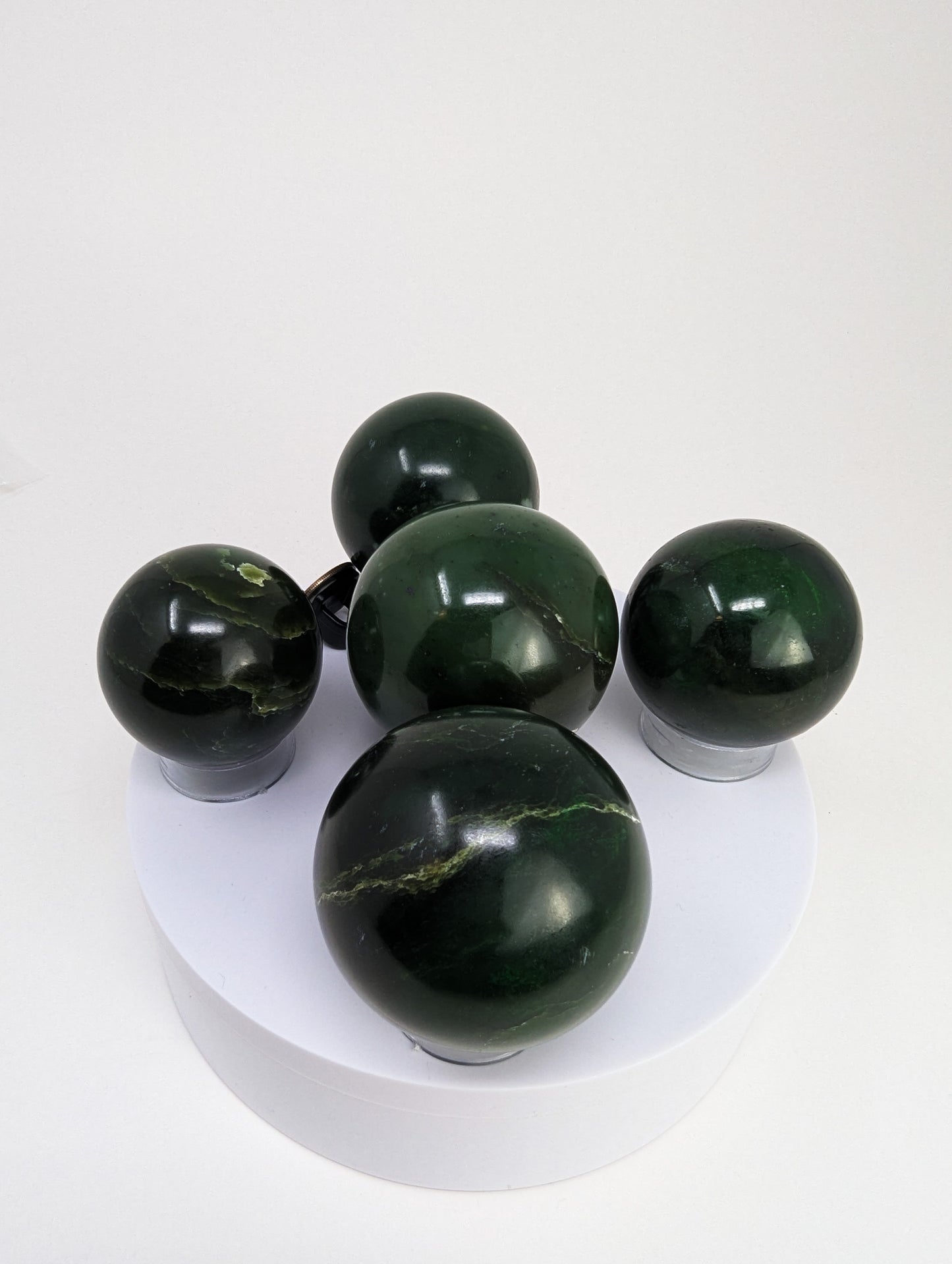 British Columbia Nephrite - Sphere - Grade B - 5pc - 1248g