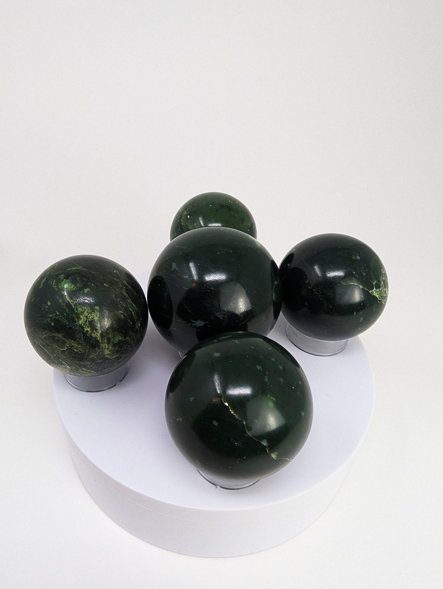 British Columbia Nephrite - Sphere - Grade B - 5pc - 1290g