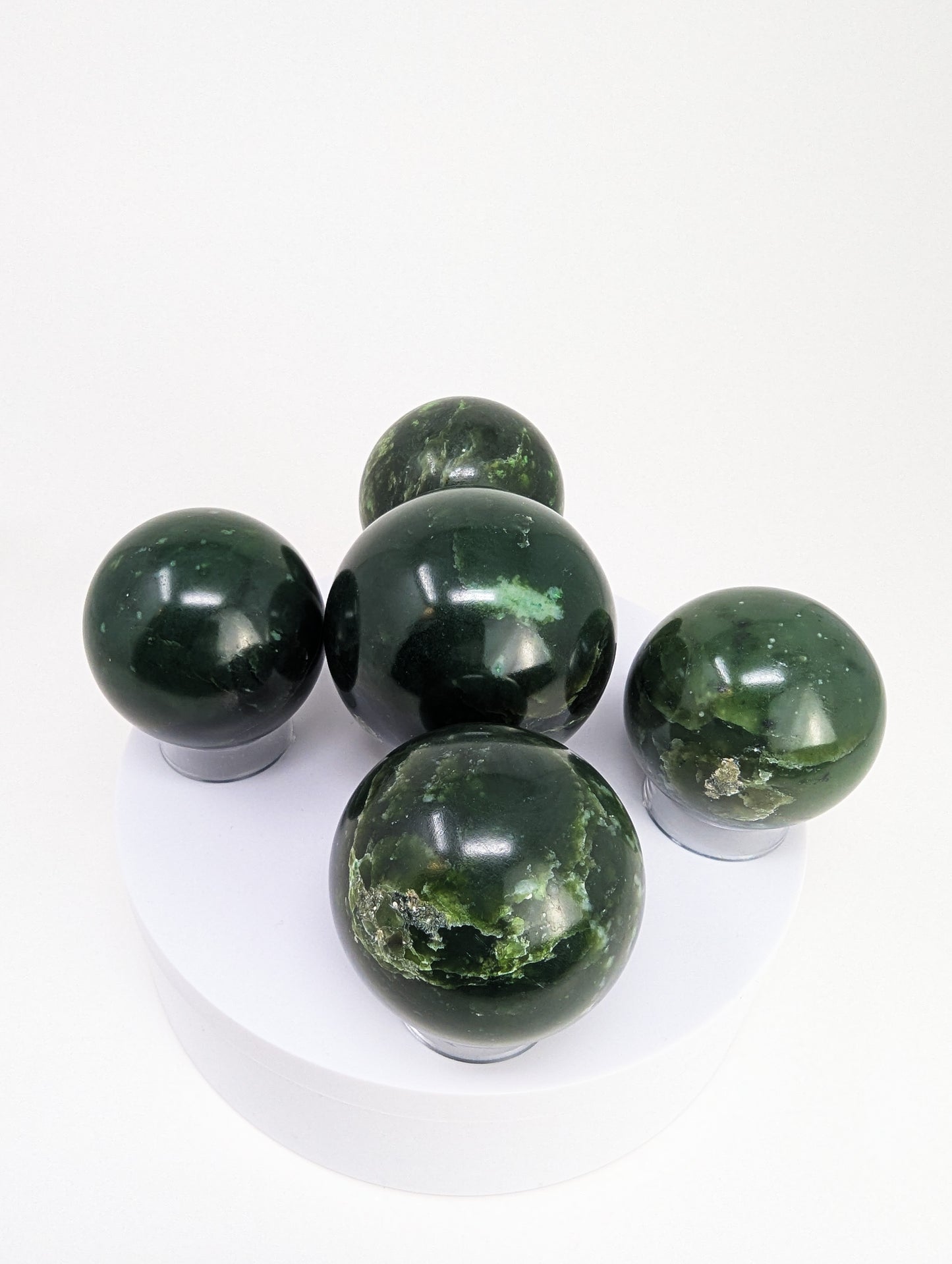 British Columbia Nephrite - Sphere - Grade B - 5pc - 1290g