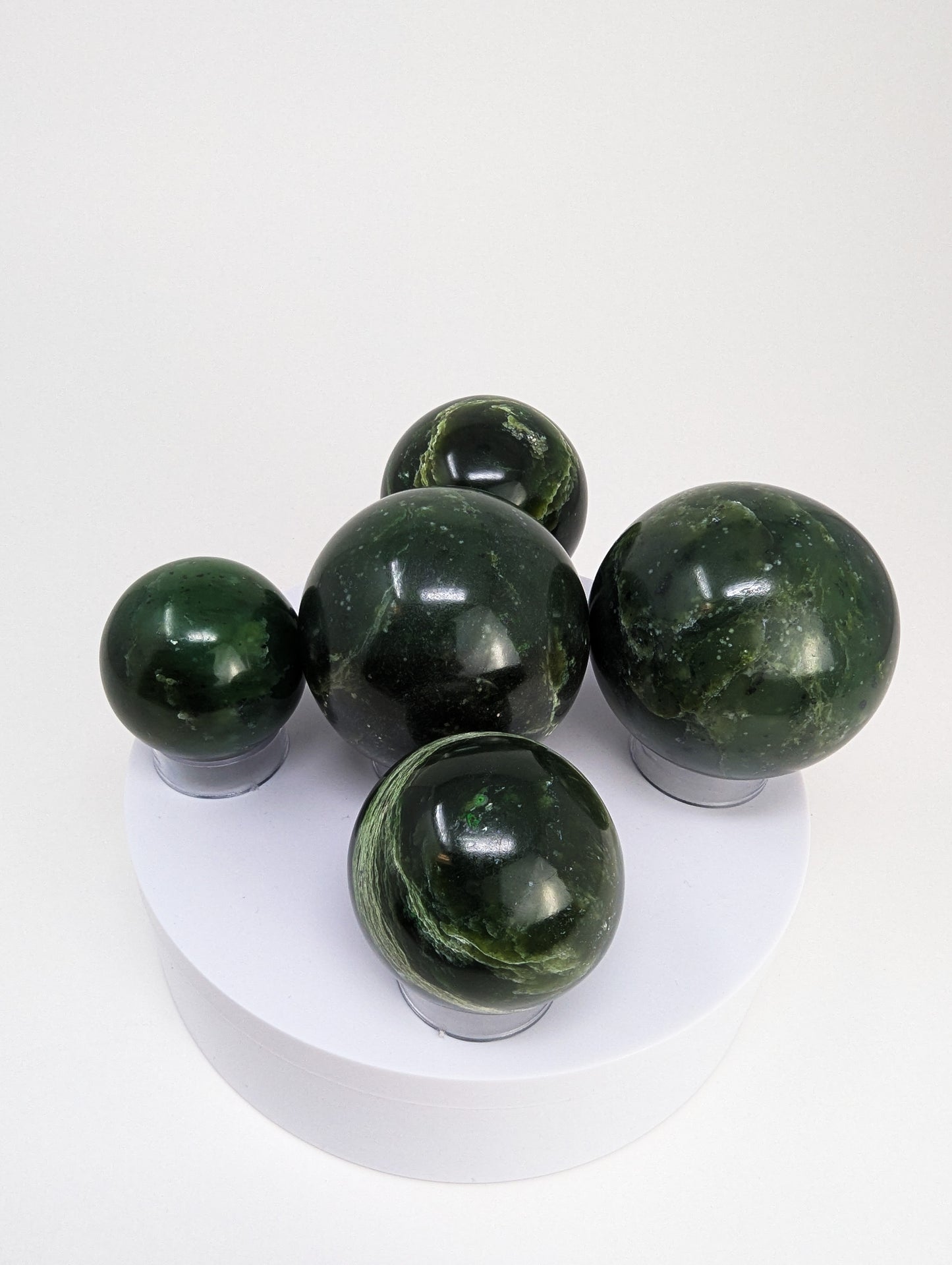 British Columbia Nephrite - Sphere - Grade B - 5pc - 1349g
