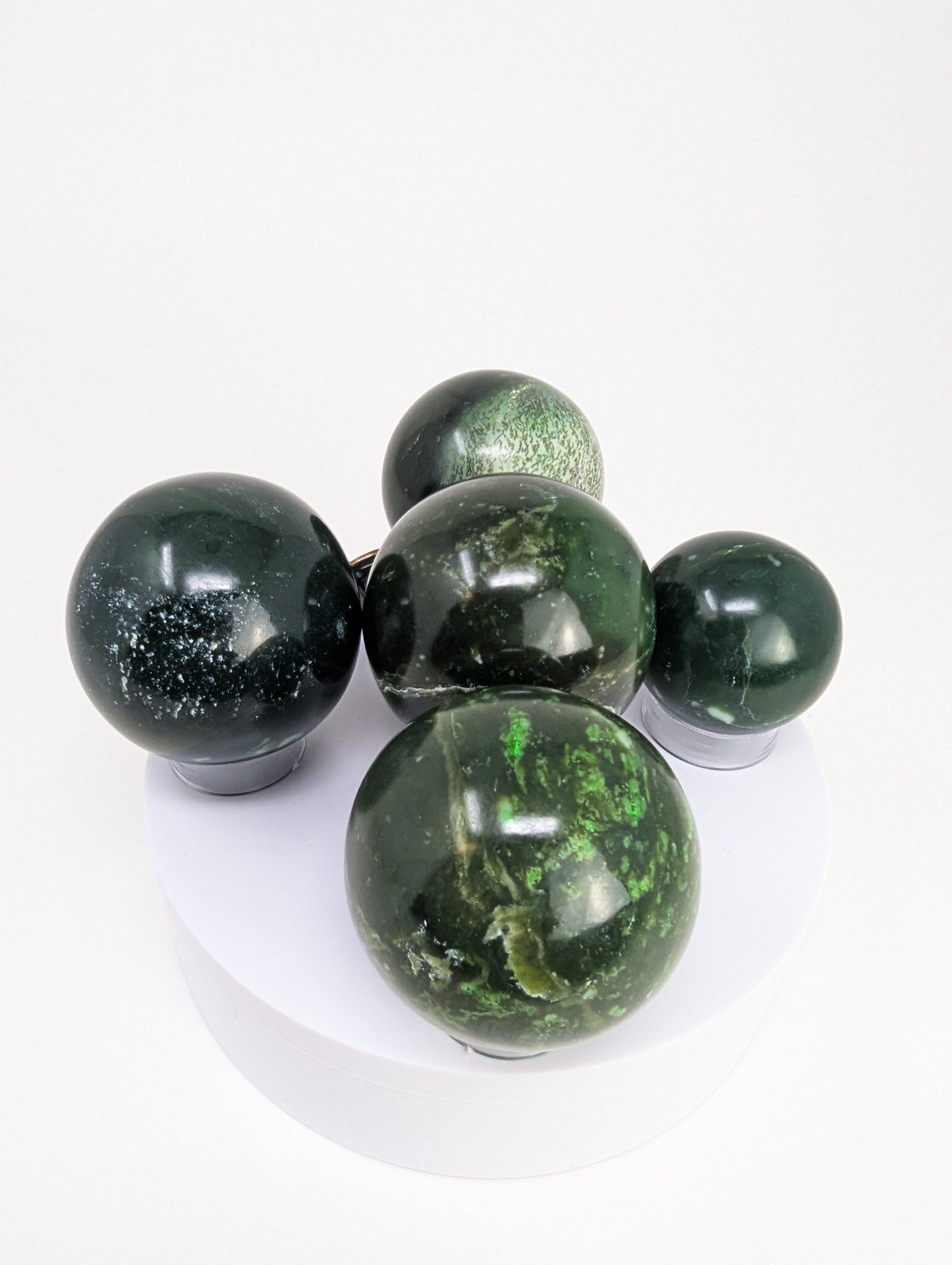 British Columbia Nephrite - Sphere - Grade B - 5pc - 1551g