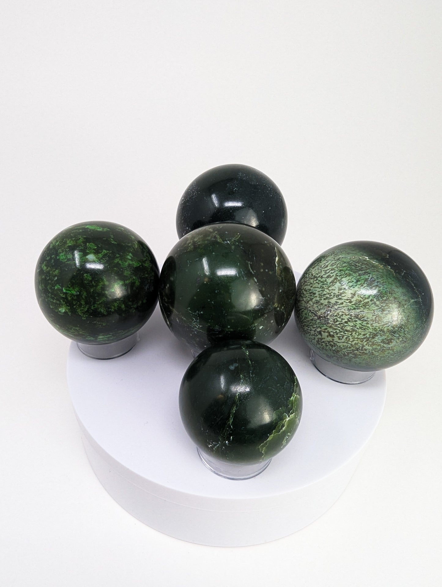 British Columbia Nephrite - Sphere - Grade B - 5pc - 1551g
