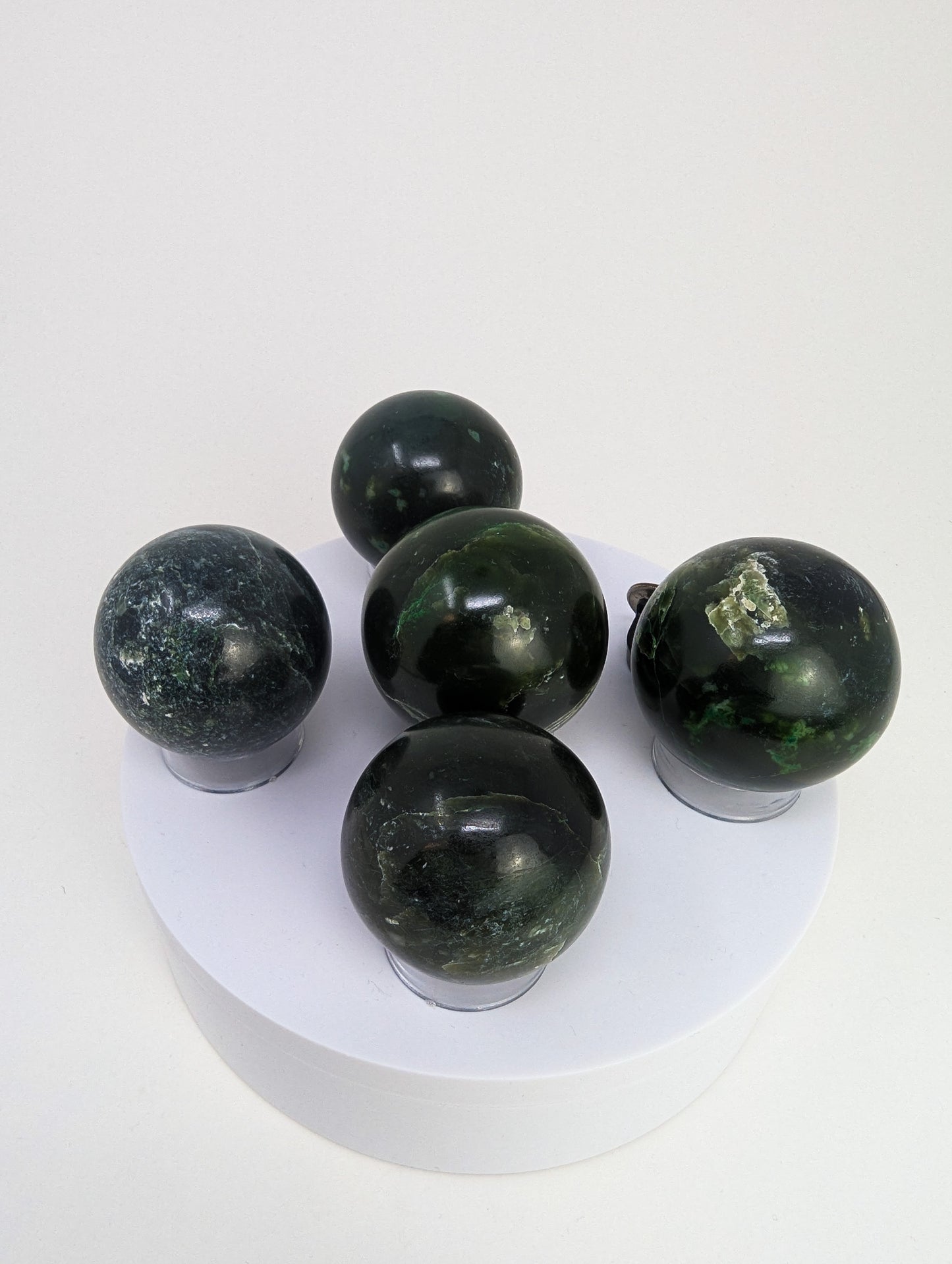 British Columbia Nephrite - Sphere - C Grade - 5pc - 903g