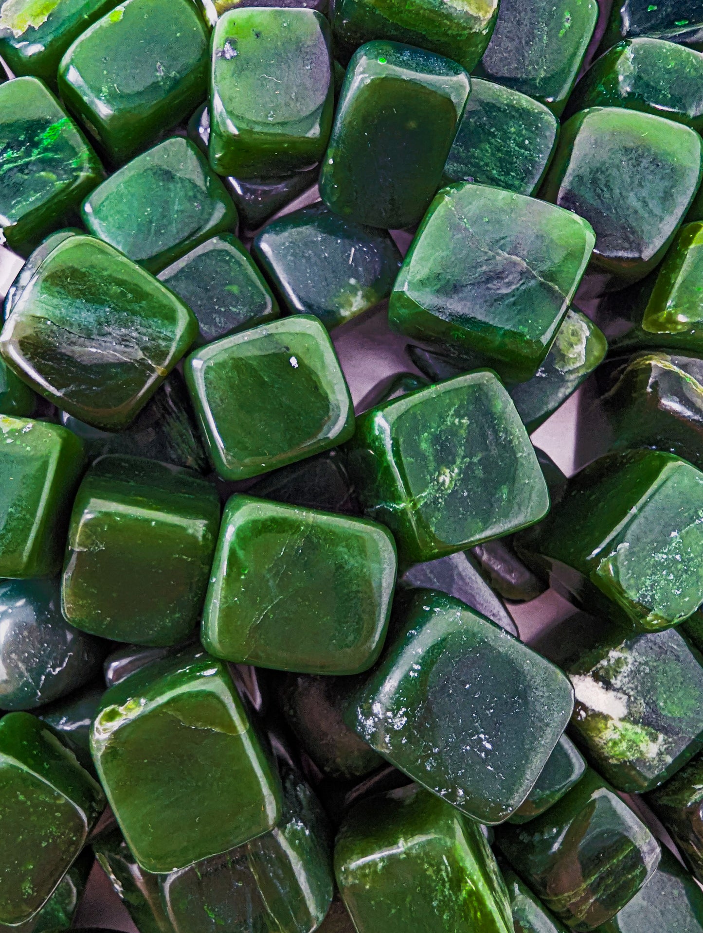 British Columbia Nephrite - Tumble - A Grade - 1kg