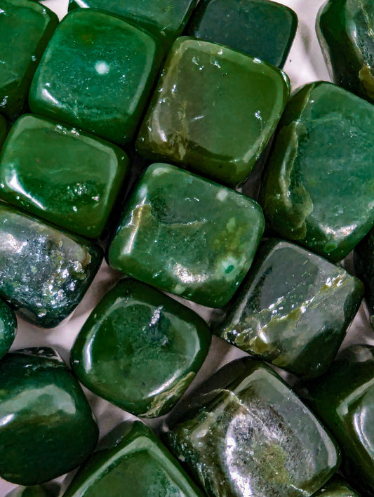British Columbia Nephrite - Tumble - B+ Grade - 1kg