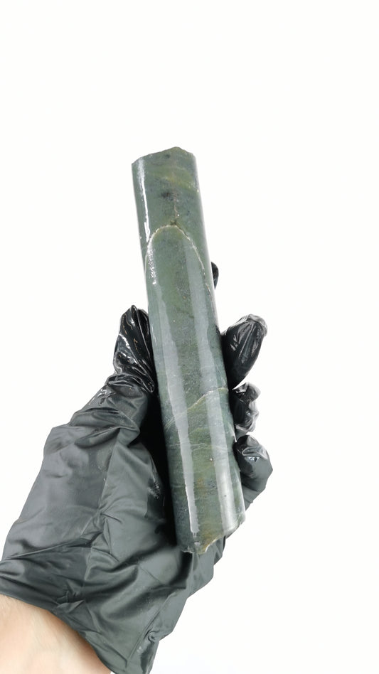 392 grams - B grade - Drill Core - Nephrite