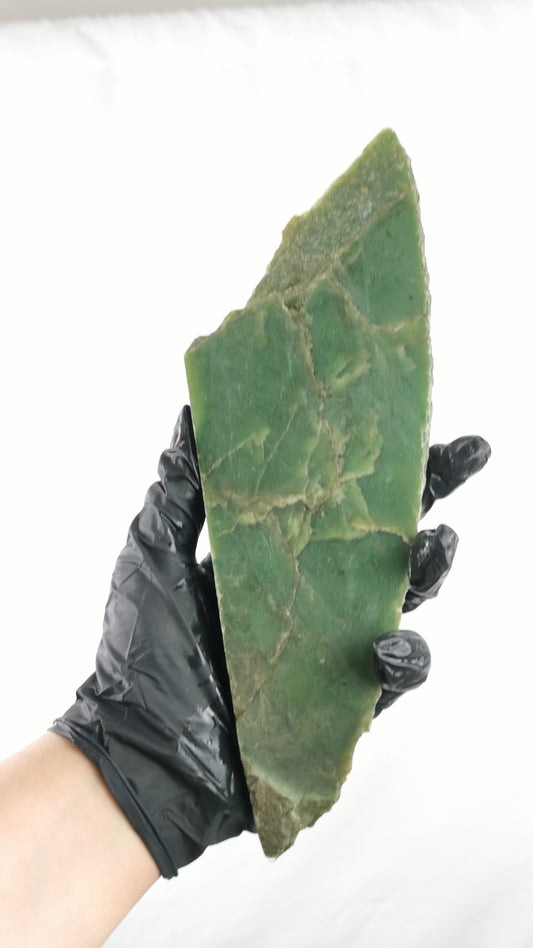 765 grams - C grade - Nephrite Rough