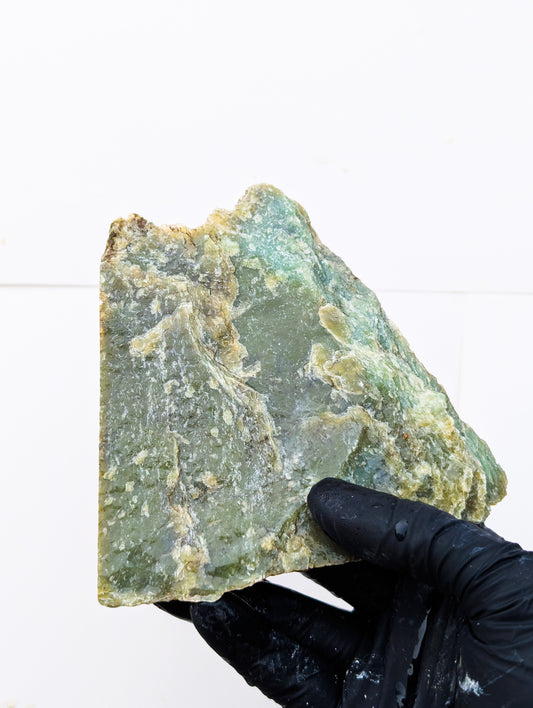 565g - B grade - Nephrite Rough