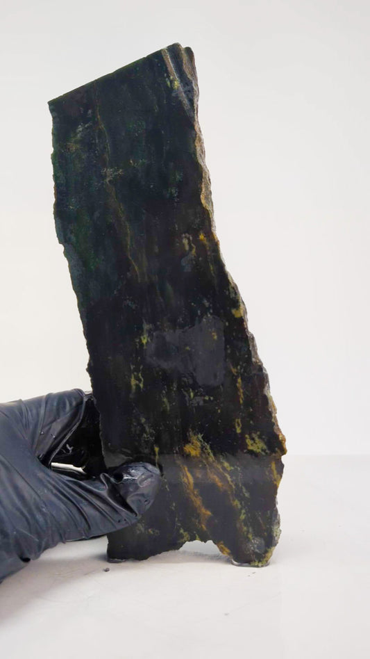 1.394kg - B grade - Nephrite Rough