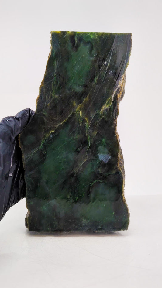 1.662kg - B grade - Nephrite Rough