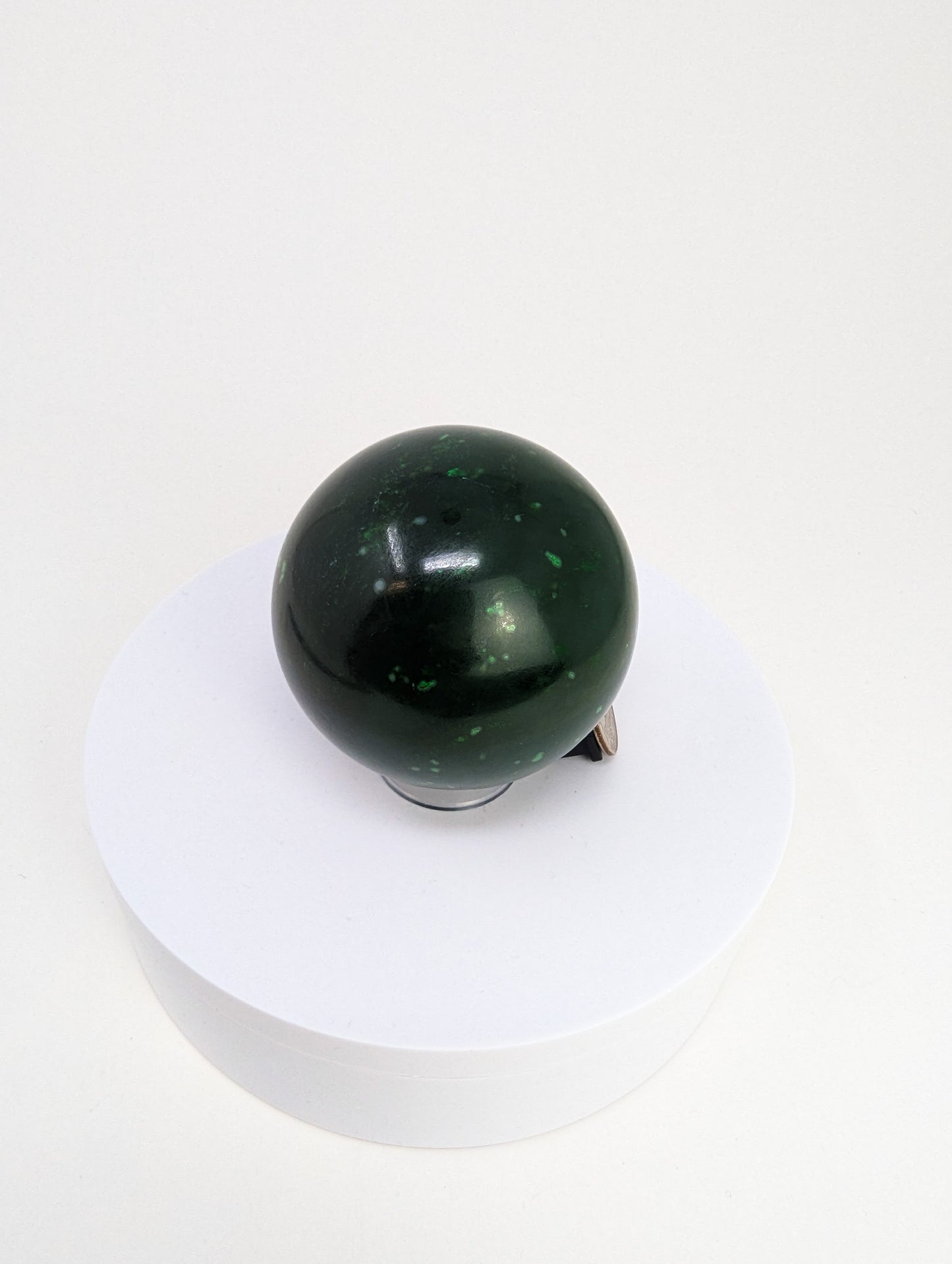 British Columbia Nephrite - Sphere - Grade A - 1pc - 520g